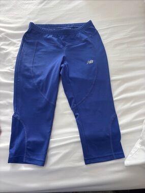 New Balance Womens Blue Capri Athletic Leggings
